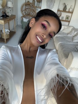 Москва (930)0318558